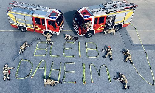 20.03.23 Vigili del fuoco Graz, 'rimani a casa'
